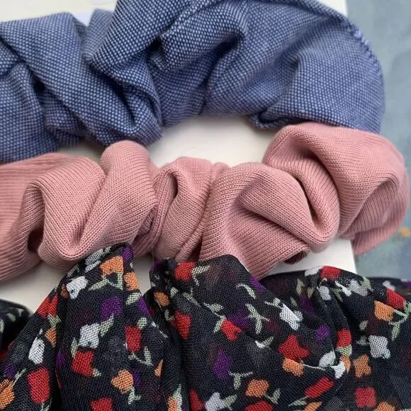 2 Aeropostale three packs scrunchies - Picture 4 of 5
